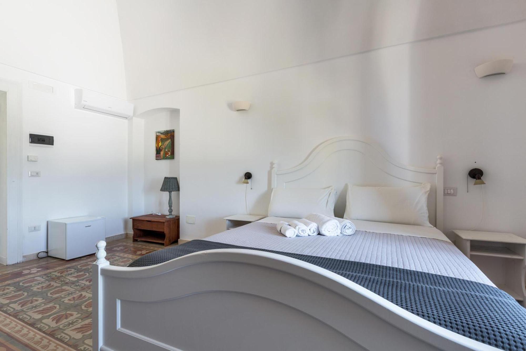 Agriturismo Donna Teresa Villa มอตโตลา ภายนอก รูปภาพ