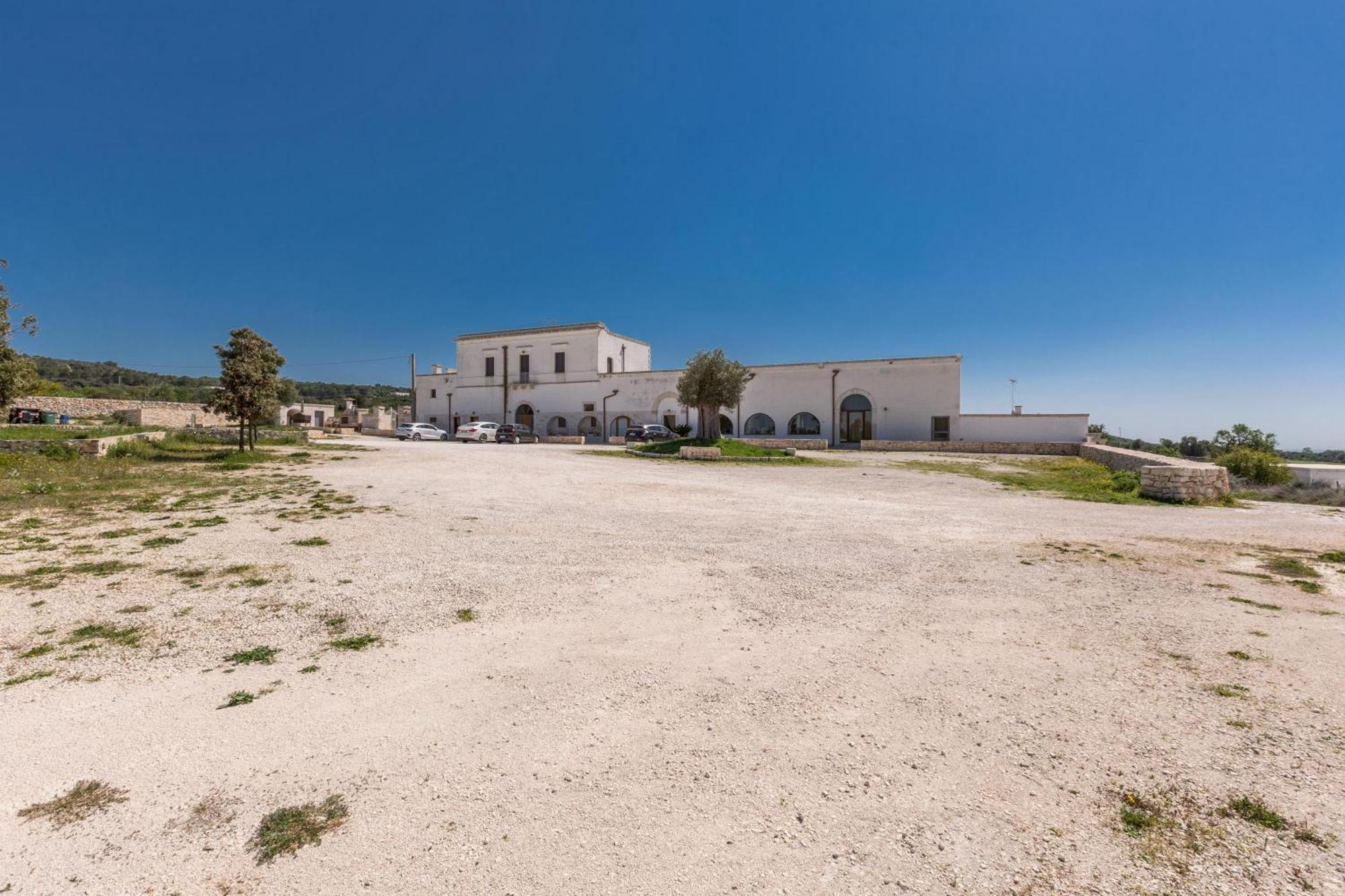 Agriturismo Donna Teresa Villa มอตโตลา ภายนอก รูปภาพ