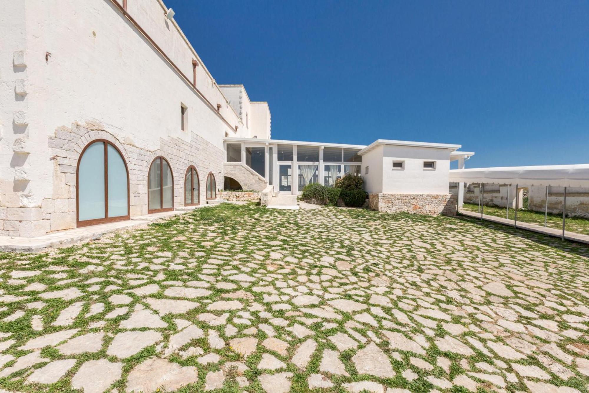 Agriturismo Donna Teresa Villa มอตโตลา ภายนอก รูปภาพ