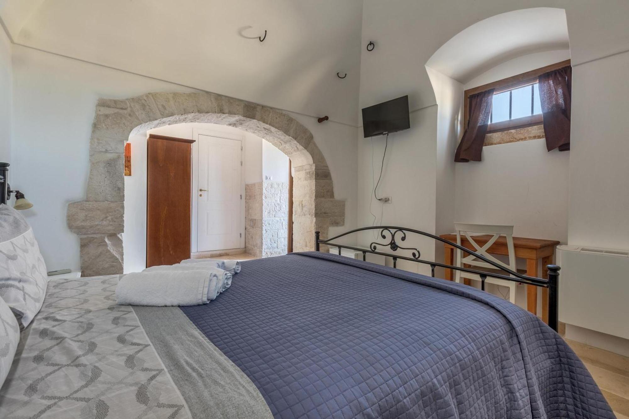 Agriturismo Donna Teresa Villa มอตโตลา ภายนอก รูปภาพ
